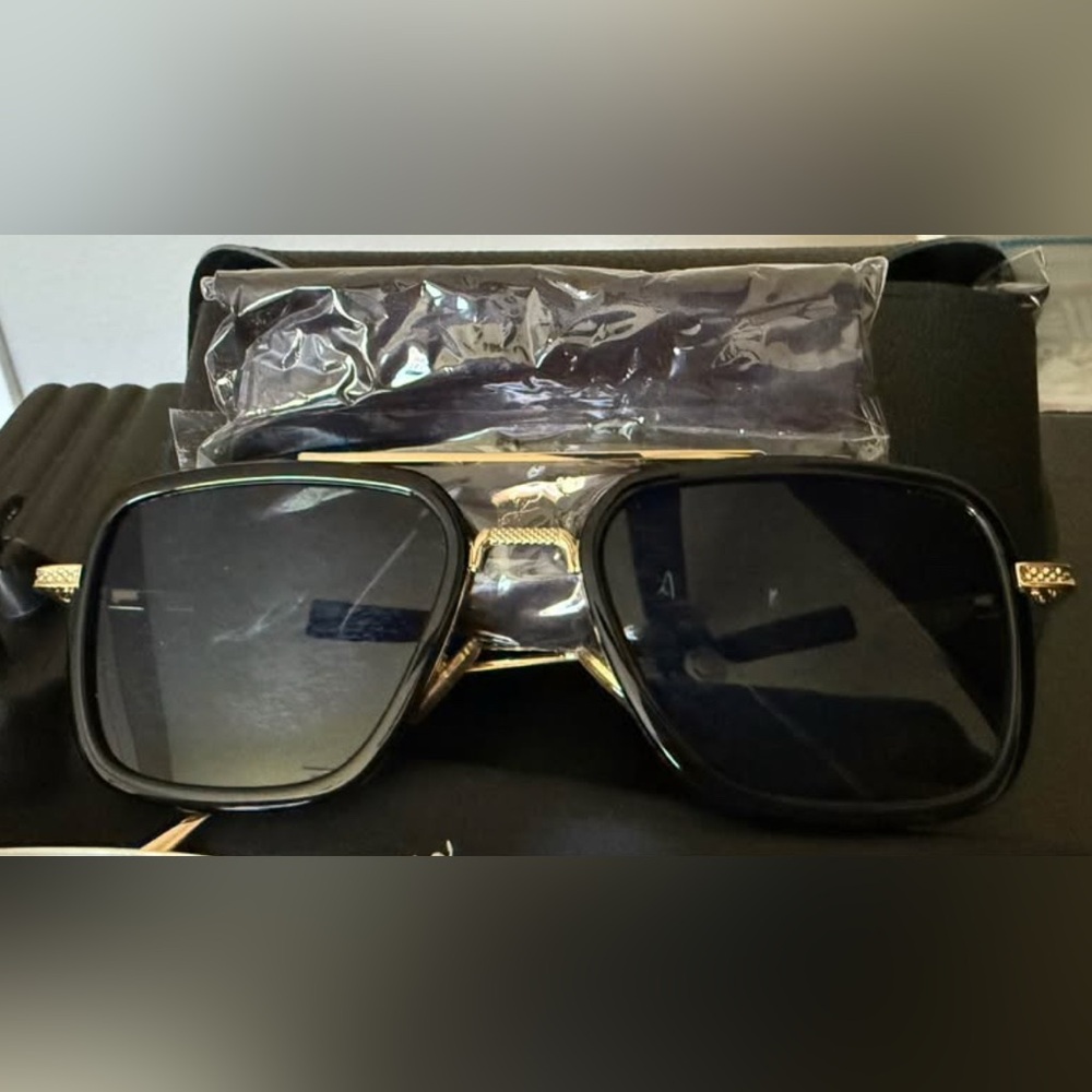 Stylish Black and Gold Sunglasses